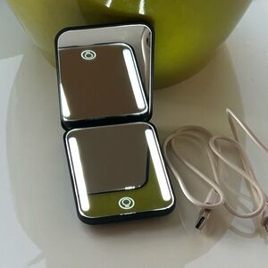 Illuminated Compact Mirror with USB Charging - Black